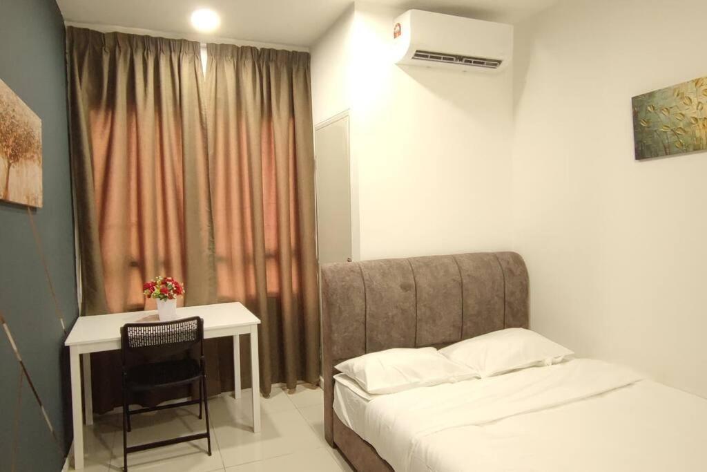 Hzb301-Selfcheck-In-Wi-Fi- Netflix- Parking- Pool-2 Bedroom- Klia, 7099 Sepang Exteriér fotografie